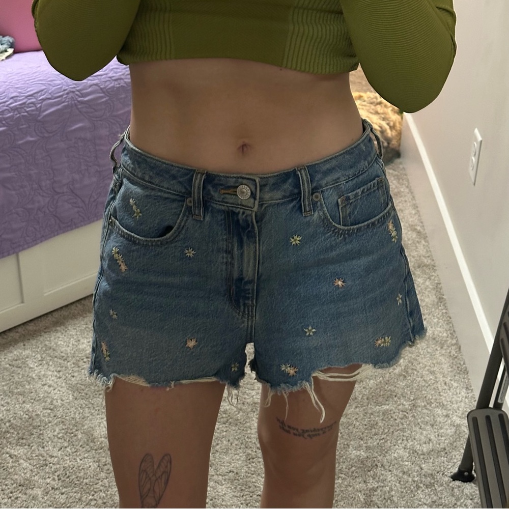 American Eagle Outfitters Blue Jean Shorts with Flower Embroidery